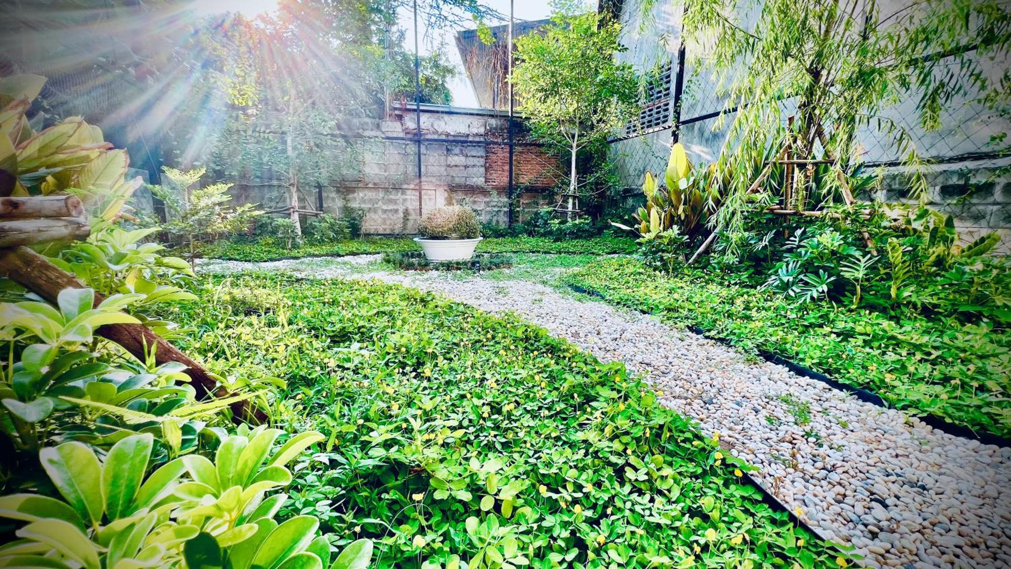 Momento Hotel And Cafe Khon Kaen Exterior photo