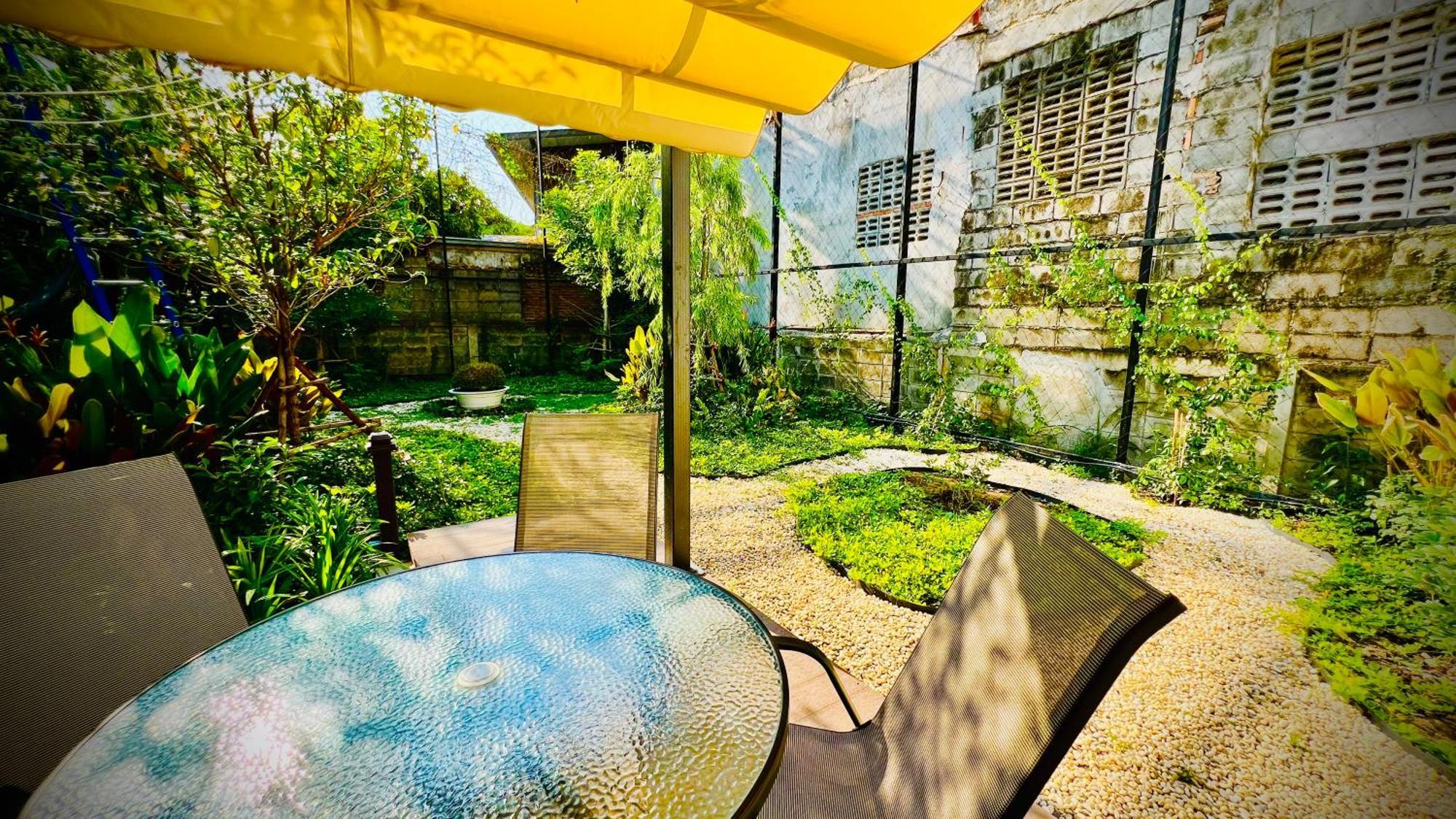 Momento Hotel And Cafe Khon Kaen Exterior photo